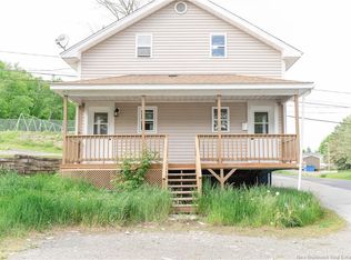 16 Bellevue St, Edmundston, NB E3V 2C7