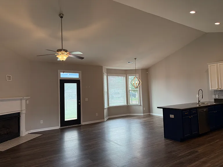 143 Stonegate Dr — Photo 16