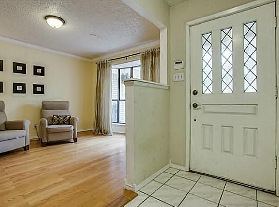 4th image of 2916 Oak Forest Dr