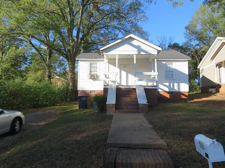 506 W Hampton St — Photo 1