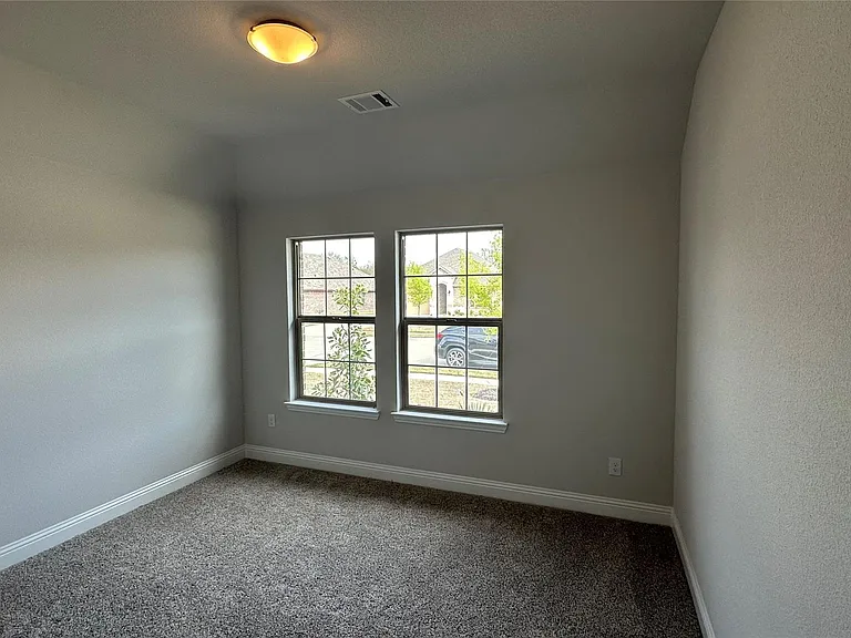 1608 Elizabeth St — Photo 13