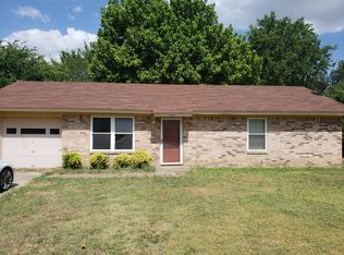 116 N Jessup St, Alvarado, TX 76009