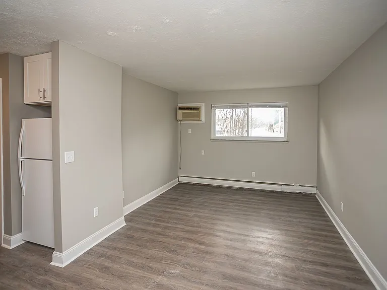 76 W Bagley Rd — Photo 7