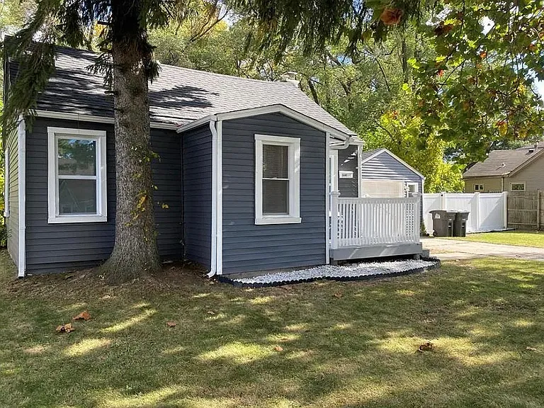 5845 Michael St — Photo 1