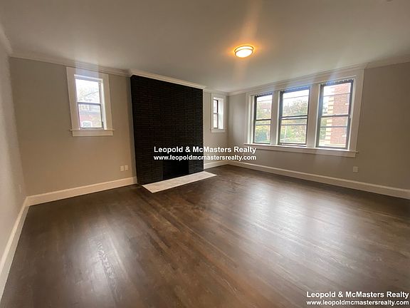 3rd image of 102 Longwood Ave #2F