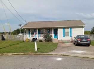114 Karen Ct, Oak Grove, KY 42262