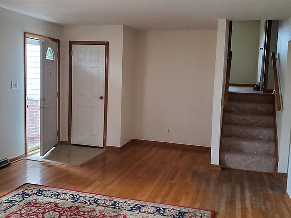 4th image of 4439 Glenmawr Ave
