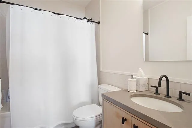1001 Julia St #10B — Photo 9