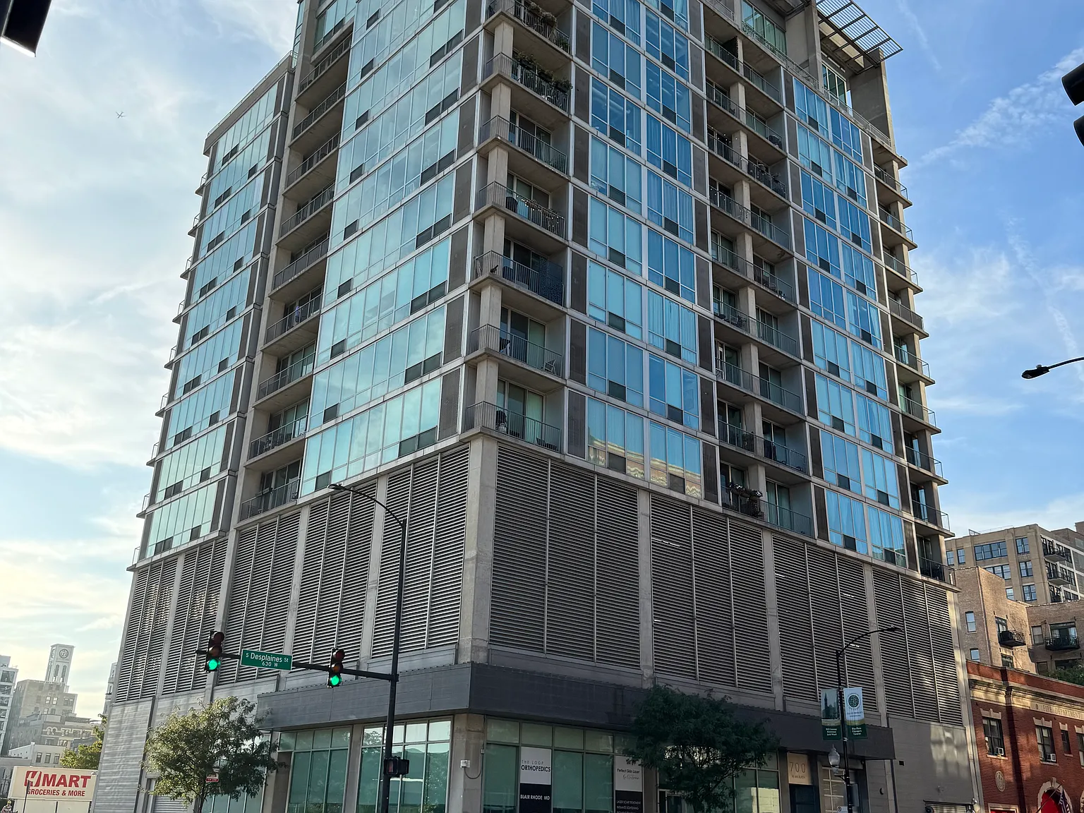 2 bed, 1200 sqft, $3,400 — Photo 1