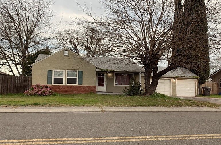 1st image of 2567 W Bristol Ave