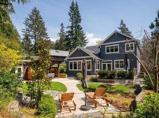 1141 Lenora Rd, Bowen Island, BC V0N1G1