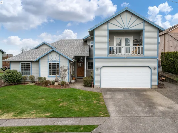 610 SE Baker Pl, Gresham, OR 97080