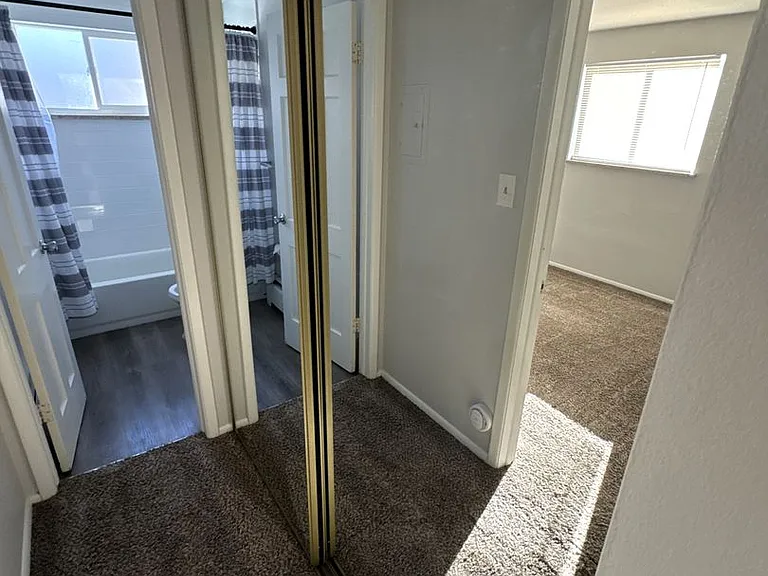 2351 S Locust St #C — Photo 15