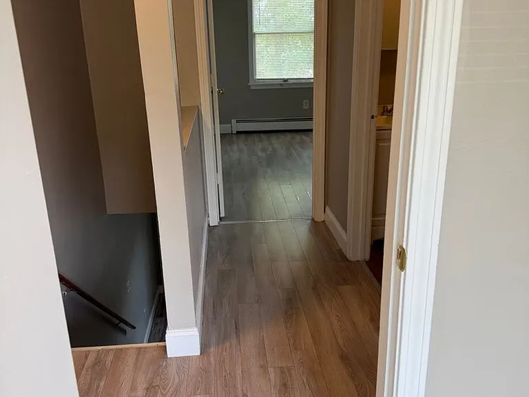 472 S Main St — Photo 10