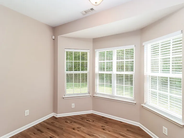 1316 Kersey Glen Ln — Photo 8