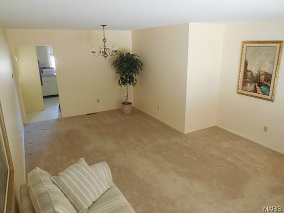 3rd image of 14620 Baratton Dr
