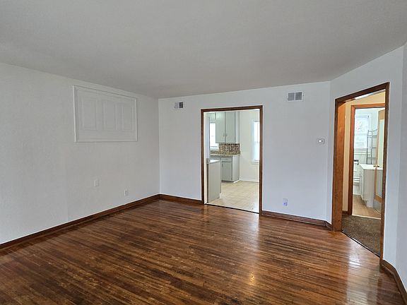 4th image of 1120 N Minneapolis Ave