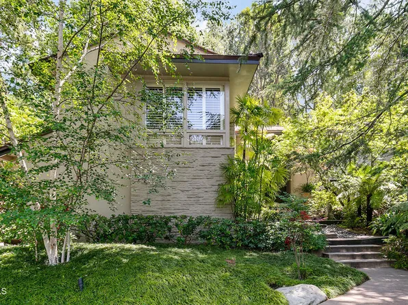 660 Busch Garden Ln, Pasadena, CA 91105