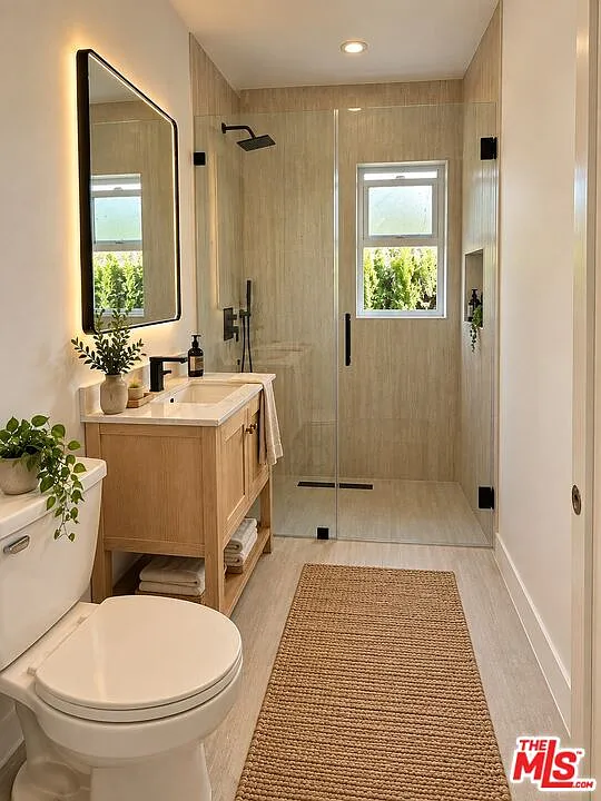 1 bed, 1.0 bath, 660 sqft, $3,299 — Photo 3