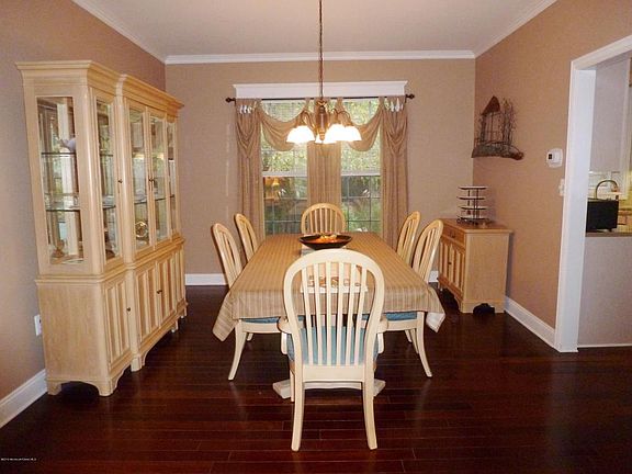 5th image of 1218 Lakewood Rd
