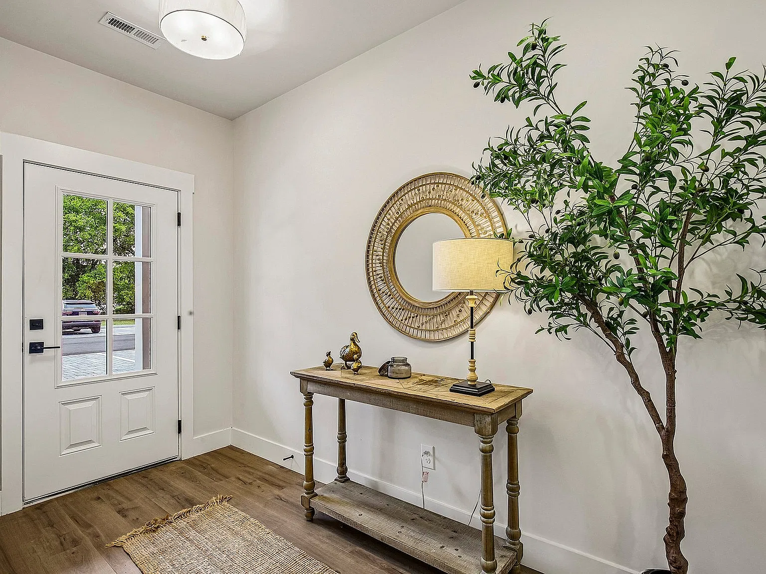The Enclave at 1323 — Photo 2