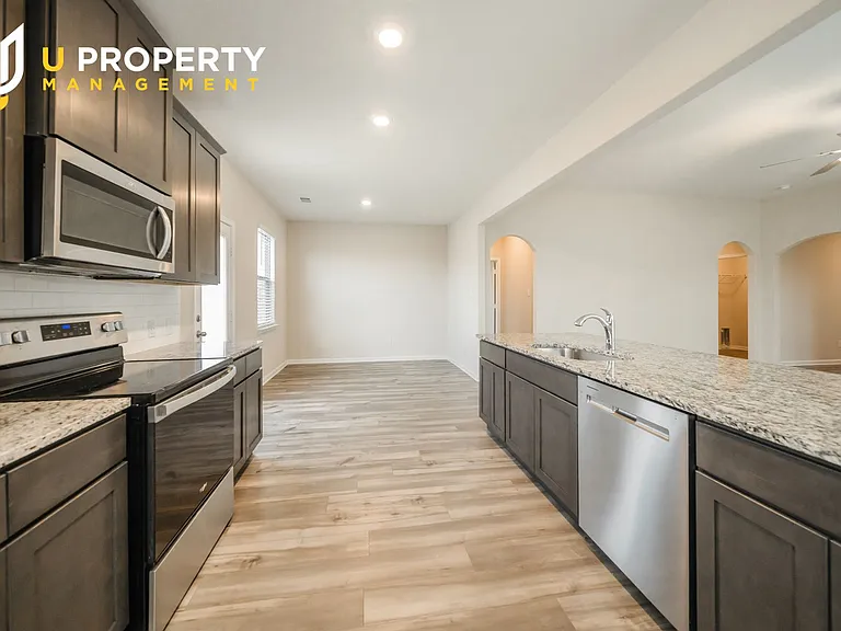 1817 Dahlia Way — Photo 13