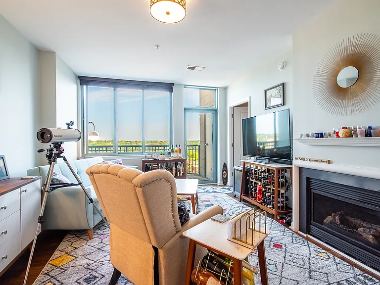 851 N Glebe Rd #2014 — Photo 13
