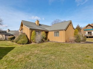 51A Cedar Bark Ln, Stratford, CT 06614