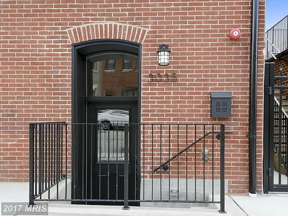 3rd image of 3035 Dillon St