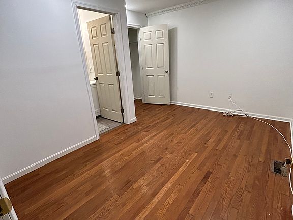Bedroom with private bathroom ($650)