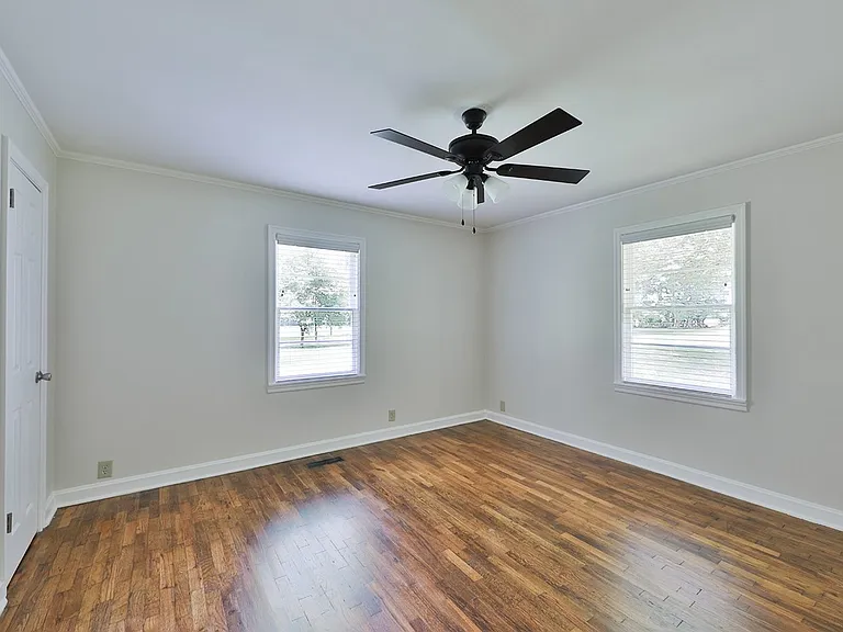 525 McClain Rd — Photo 10