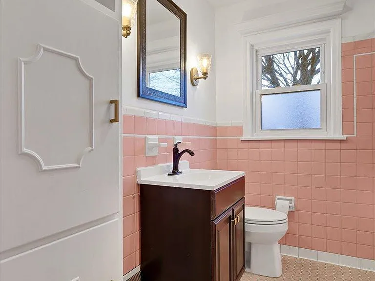 2608 Meadow Dr — Photo 16