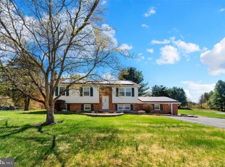 2233 Ridgemont Dr, Finksburg, MD 21048