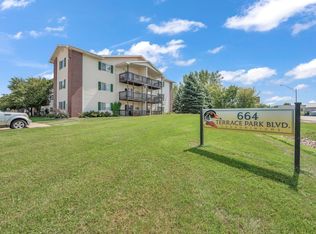 664 Terrace Park Blvd APT 29, Milford, IA 51351