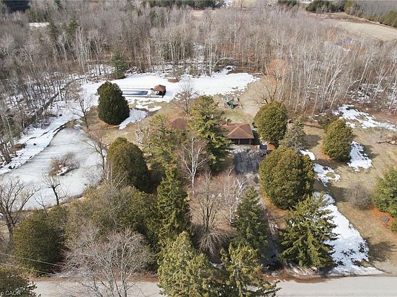 4th image of 3918 Maddaugh Rd