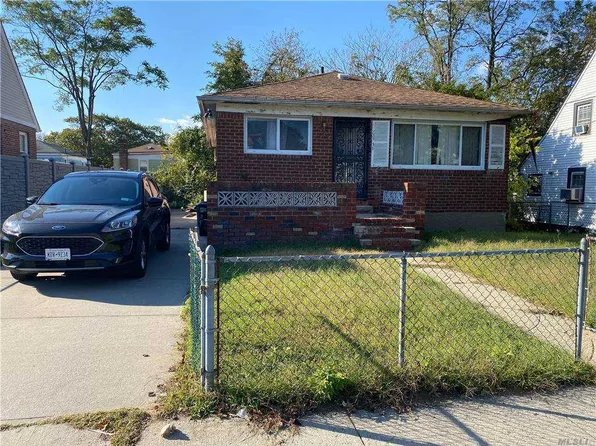 13538 224th St, Springfield Gardens, NY 11413