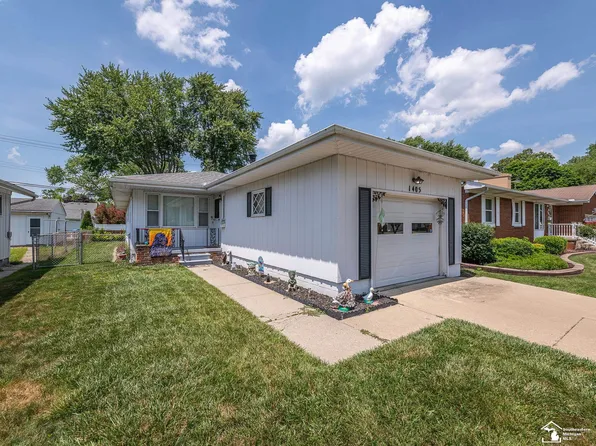 1405 Arbor Ave, Monroe, MI 48162