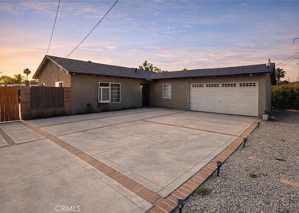 1st image of 23891 Ironwood Ave