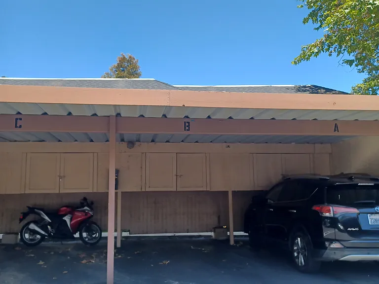 1225 Rebecca Ln #B — Photo 18