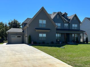 3705 Carriage Dr, Murfreesboro, TN 37128