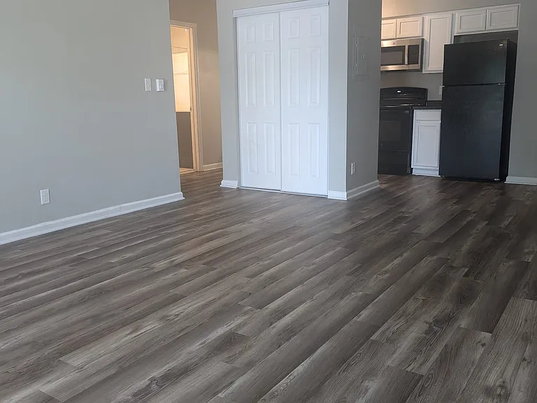 5911 W 25th St #8 — Photo 3