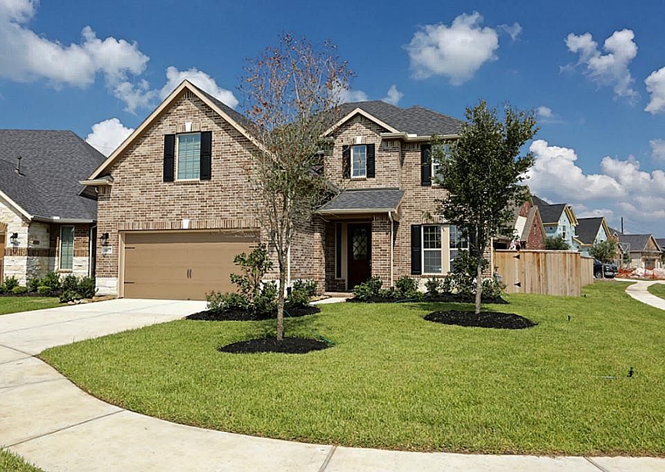 1st image of 18615 Magpie Ct