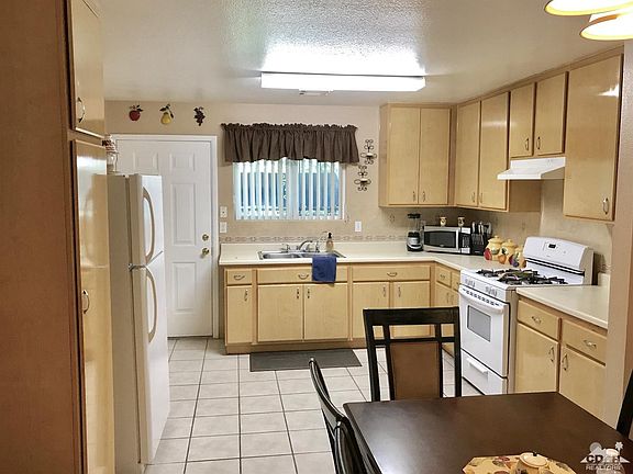 2nd image of 84360 King Ct