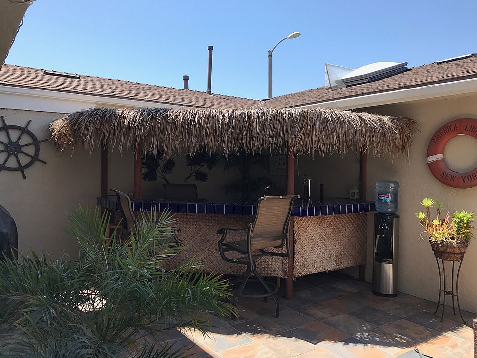Private Patio Bar