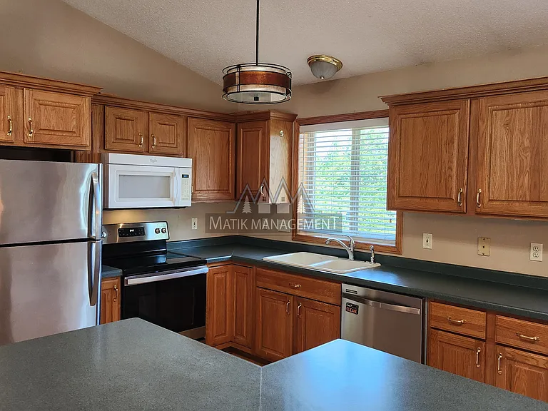 4343 Ashland Ln NW — Photo 12