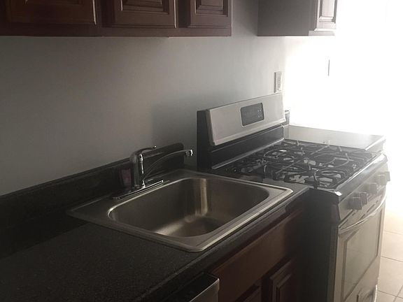 5th image of 97 Brooklyn Ave APT 3F
