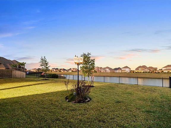 2nd image of 1619 Noble Way Ct