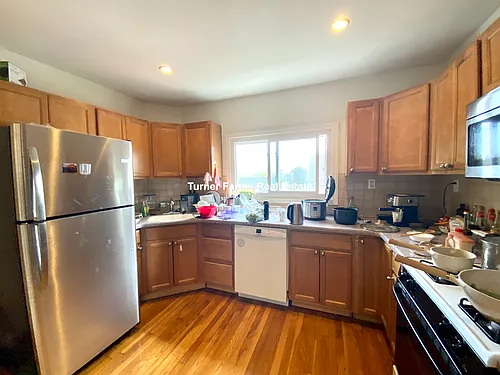 9 Arlington St #3A Photo 1