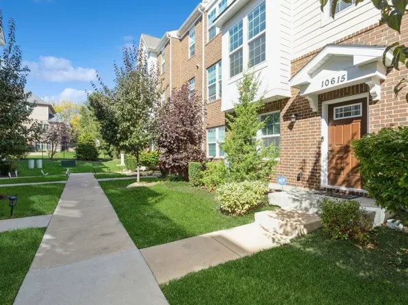 10615 Paige Cir, Orland Park, IL 60462