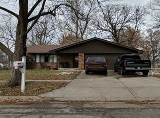 6244 Walker Ave, Lincoln, NE 68507